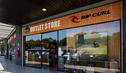 Outlet Style